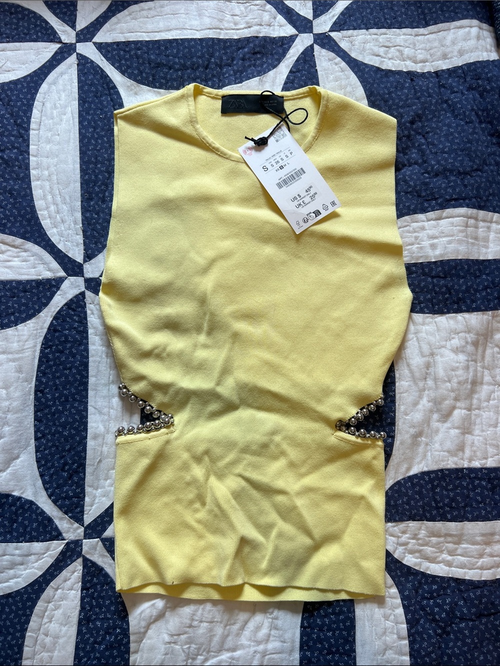 Zara summer 26 Yellow Sleeveless Cutout Top with metallic bead Accents size S